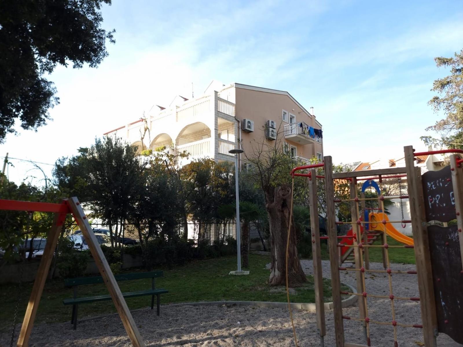 Apartments Dino Kaštela Exterior foto